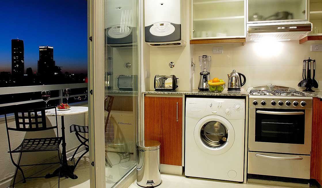 Spacious Studio in Five Star Building