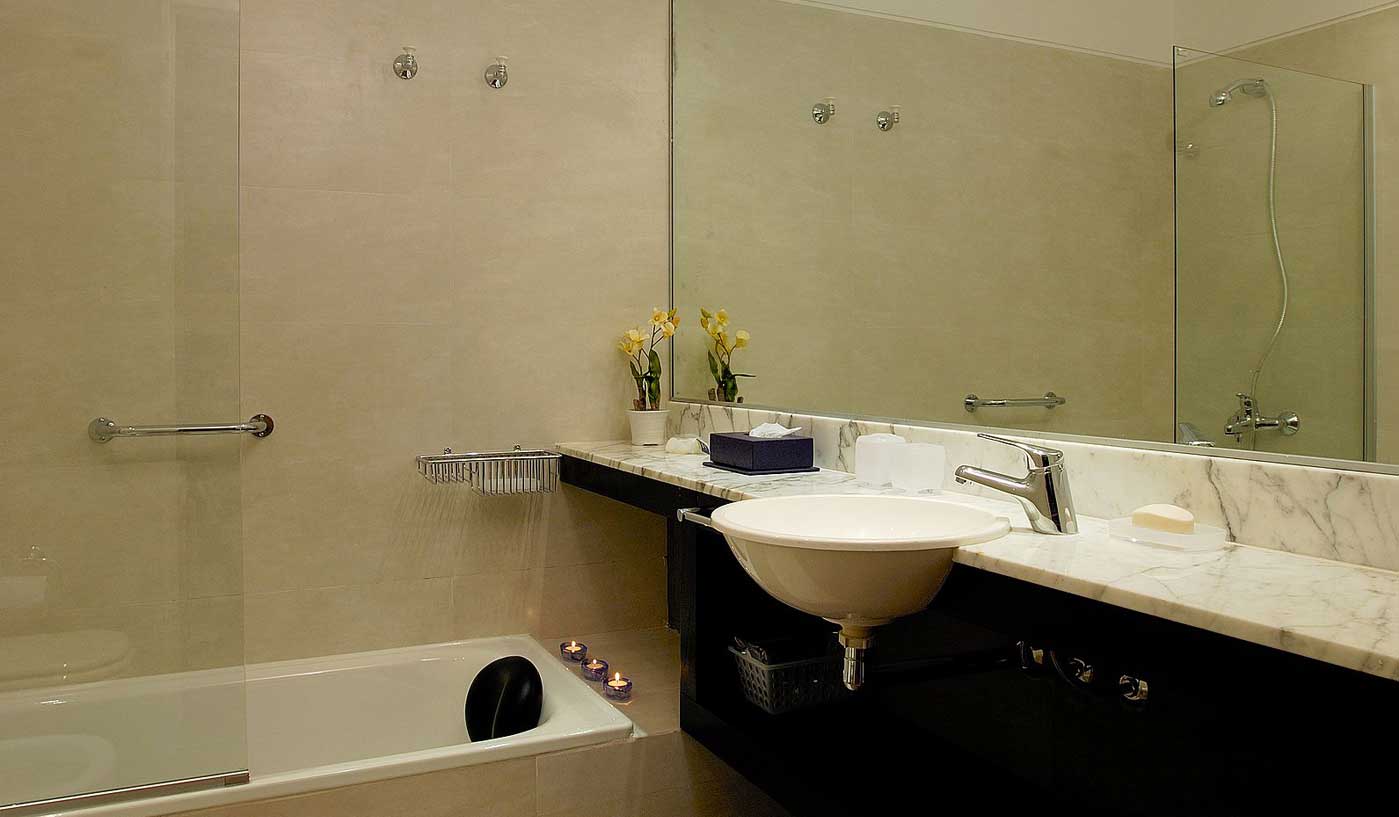 Spacious Studio in Five Star Building