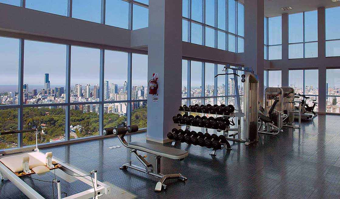 Spacious Studio in Five Star Building