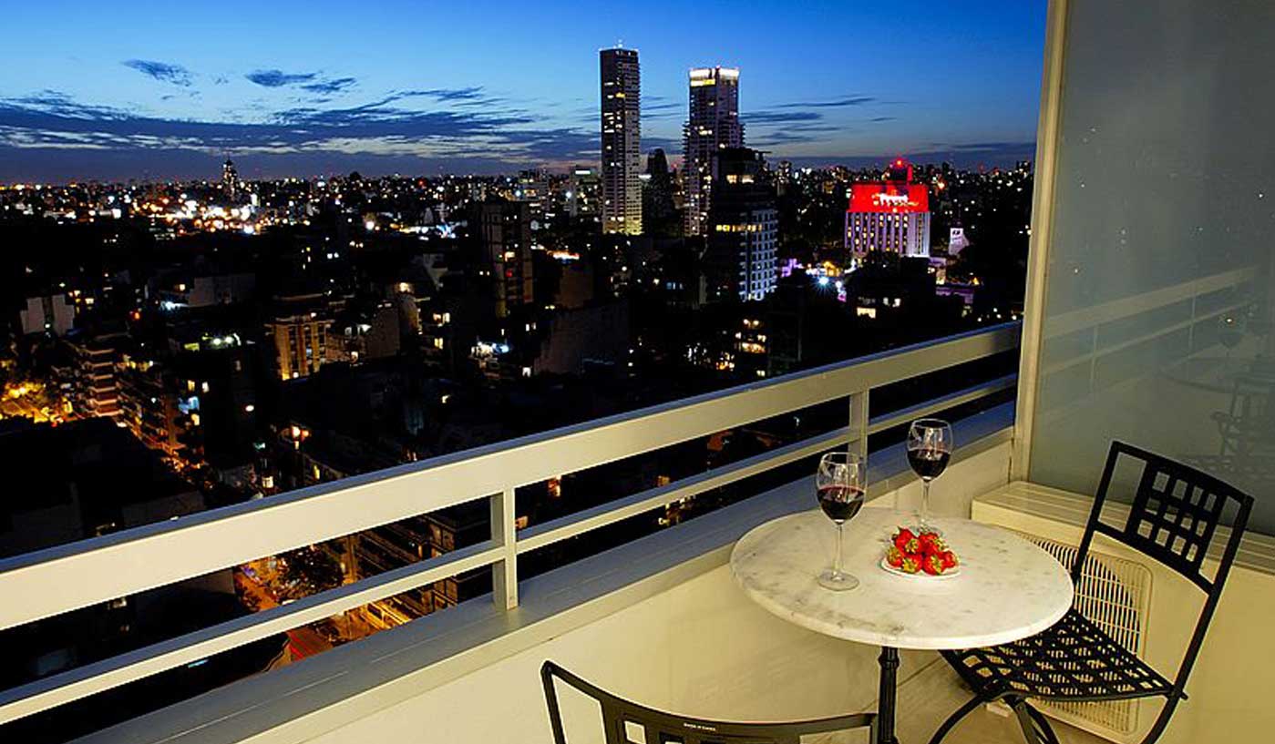 Spacious Studio in Five Star Building