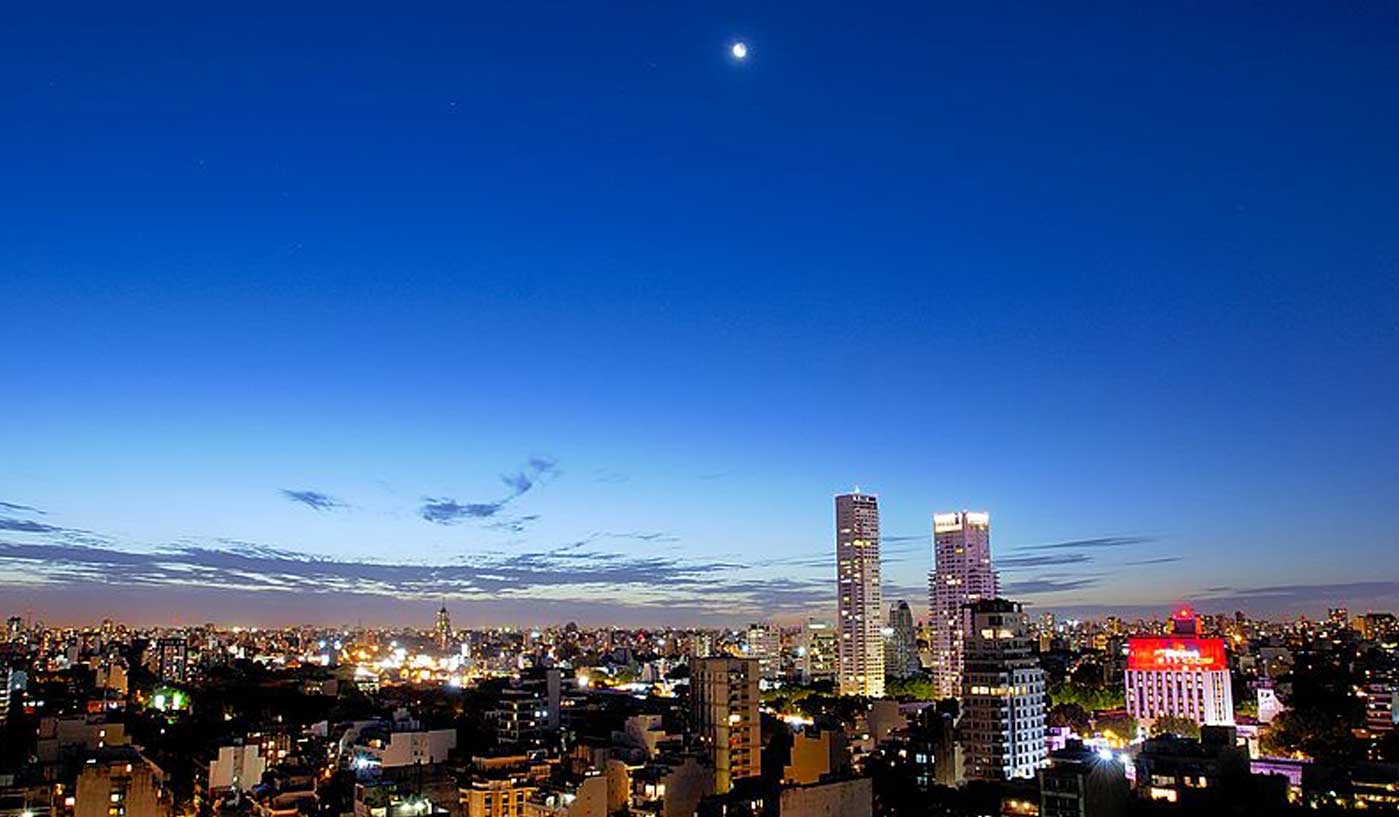 Spacious Studio in Five Star Building