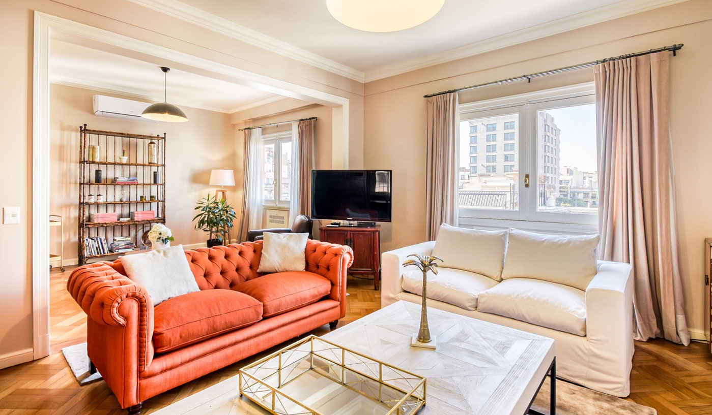 Splendid Three Bedroom Apartment in Classy Recoleta