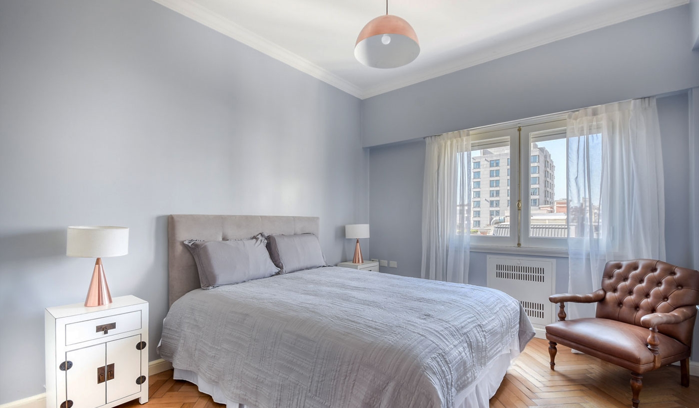 Splendid Three Bedroom Apartment in Classy Recoleta