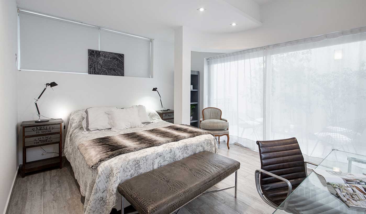 Cool Designer Duplex in best of Recoleta