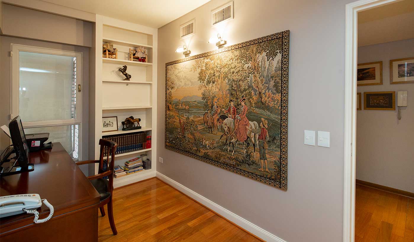 Luxury Three Bedroom Apartment in Exclusive Recoleta Location