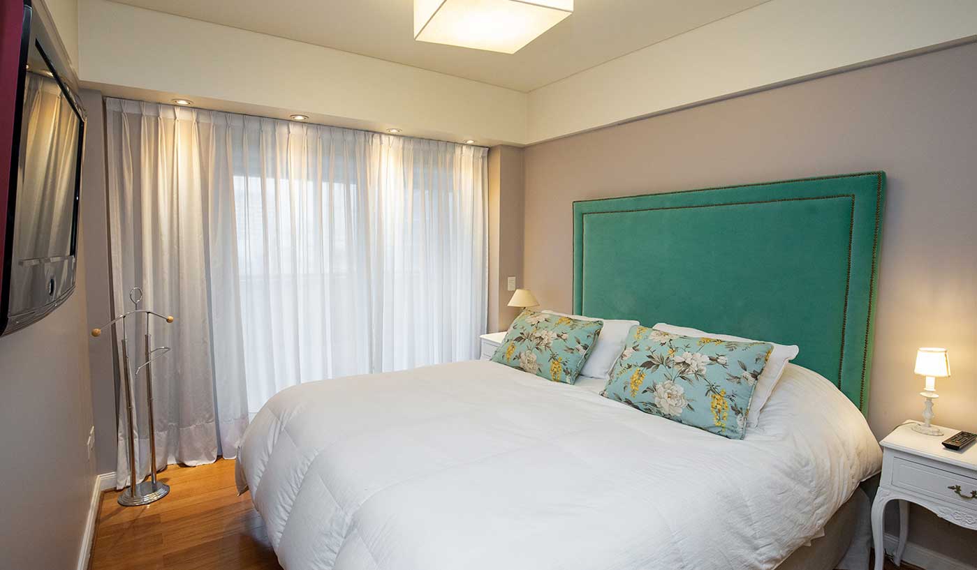 Luxury Three Bedroom Apartment in Exclusive Recoleta Location