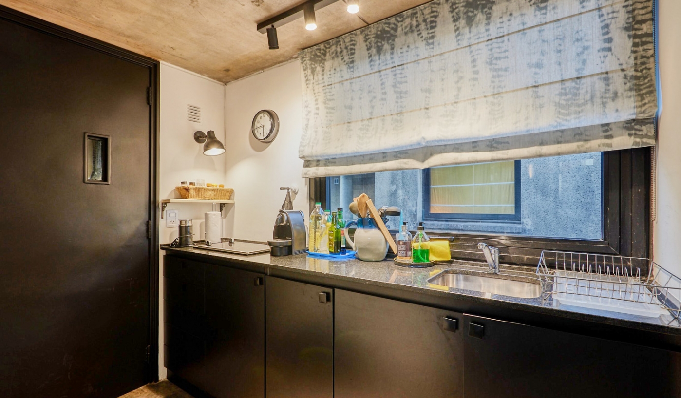 Amazing Two Storey Loft With Private Terrace, BBQ and Pool