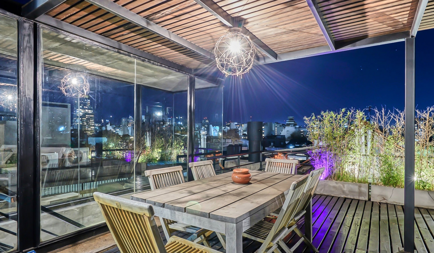 Amazing Two Storey Loft With Private Terrace, BBQ and Pool