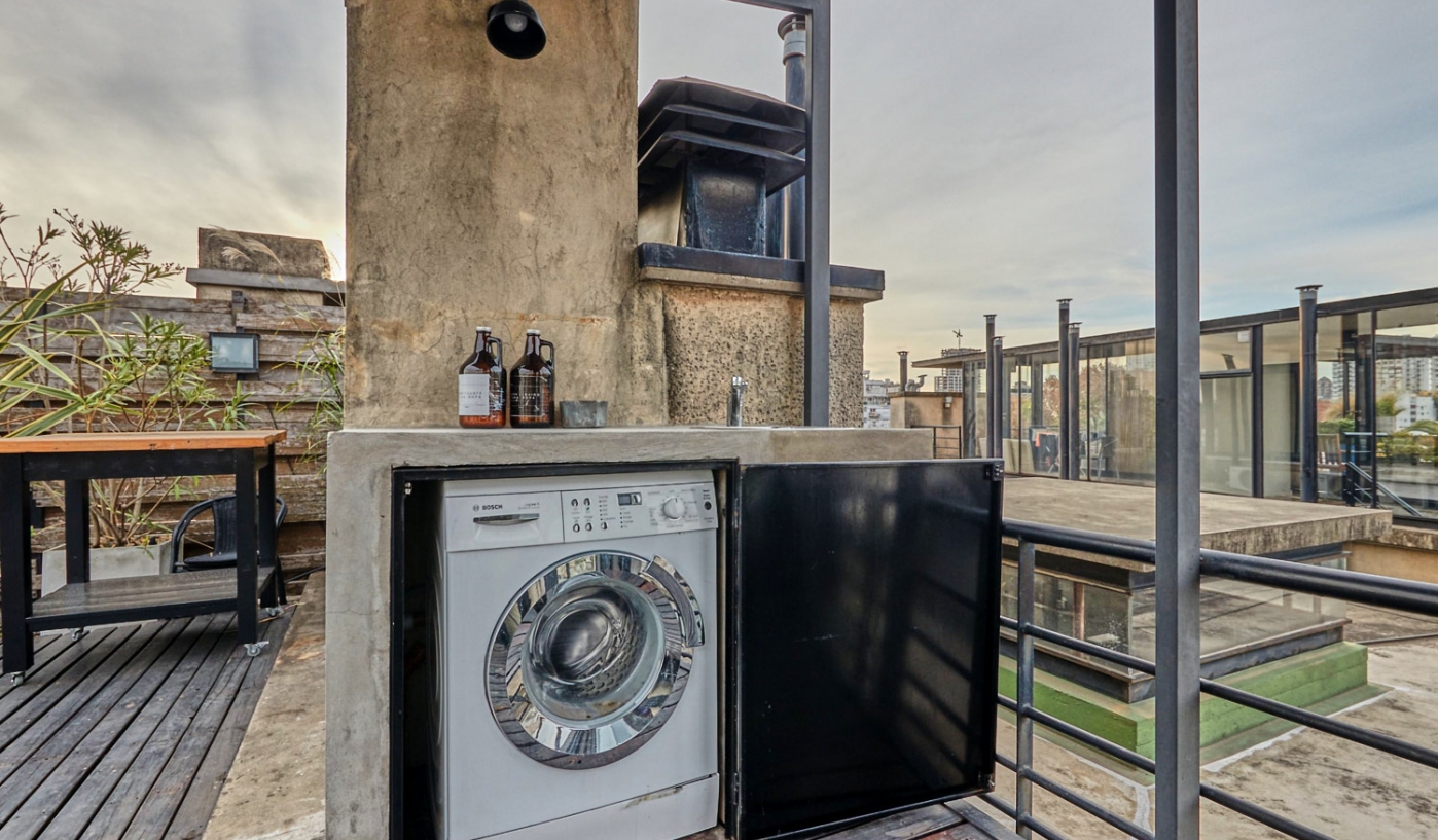 Amazing Two Storey Loft With Private Terrace, BBQ and Pool