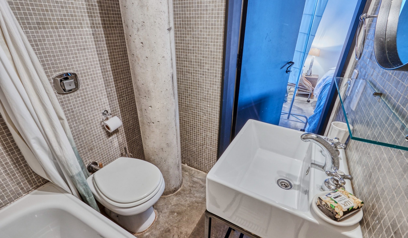 Amazing Two Storey Loft With Private Terrace, BBQ and Pool