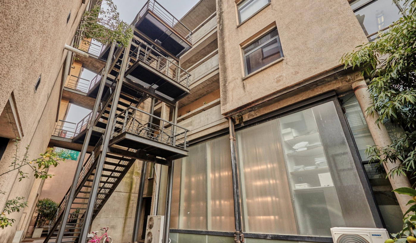 Amazing Two Storey Loft With Private Terrace, BBQ and Pool