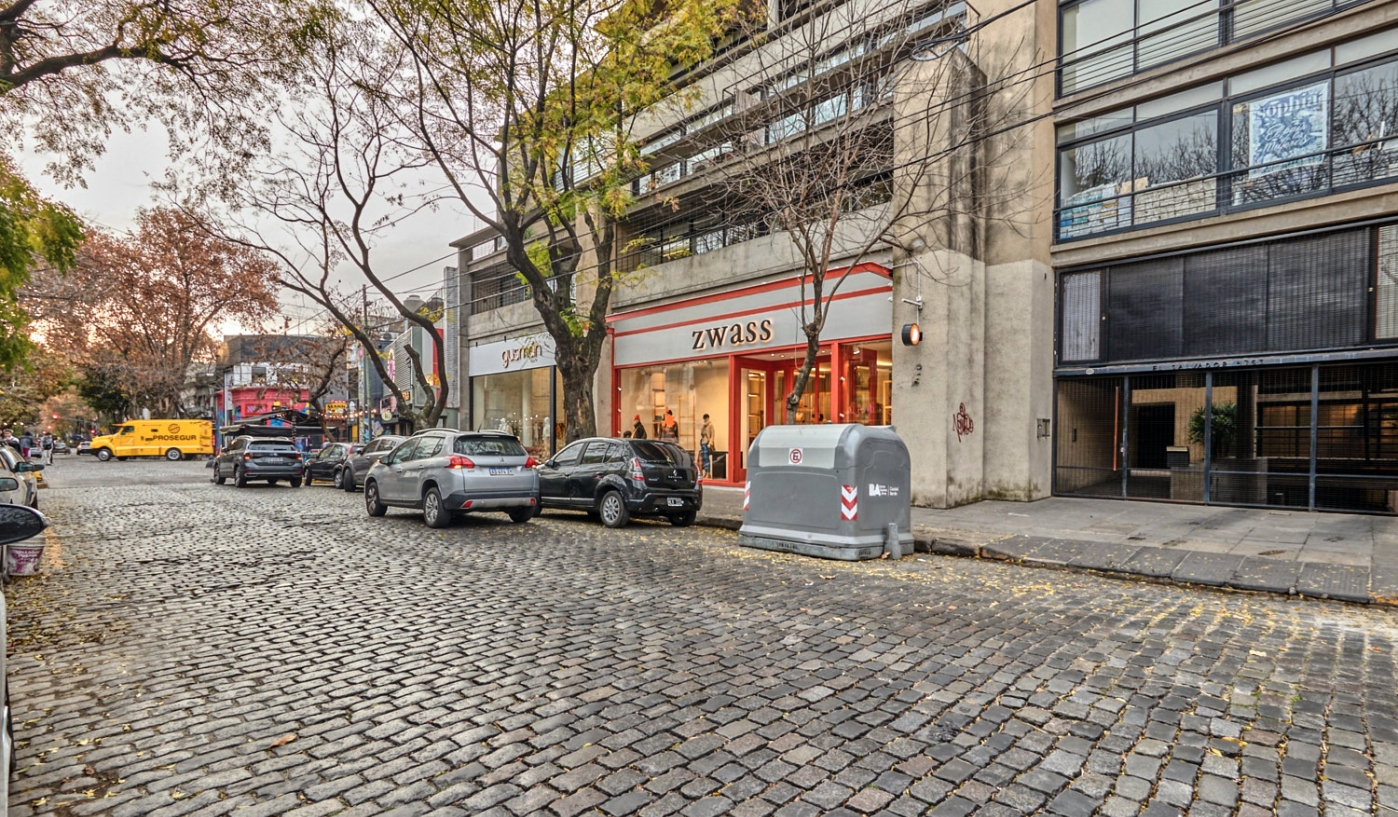 Amazing Two Storey Loft With Private Terrace, BBQ and Pool