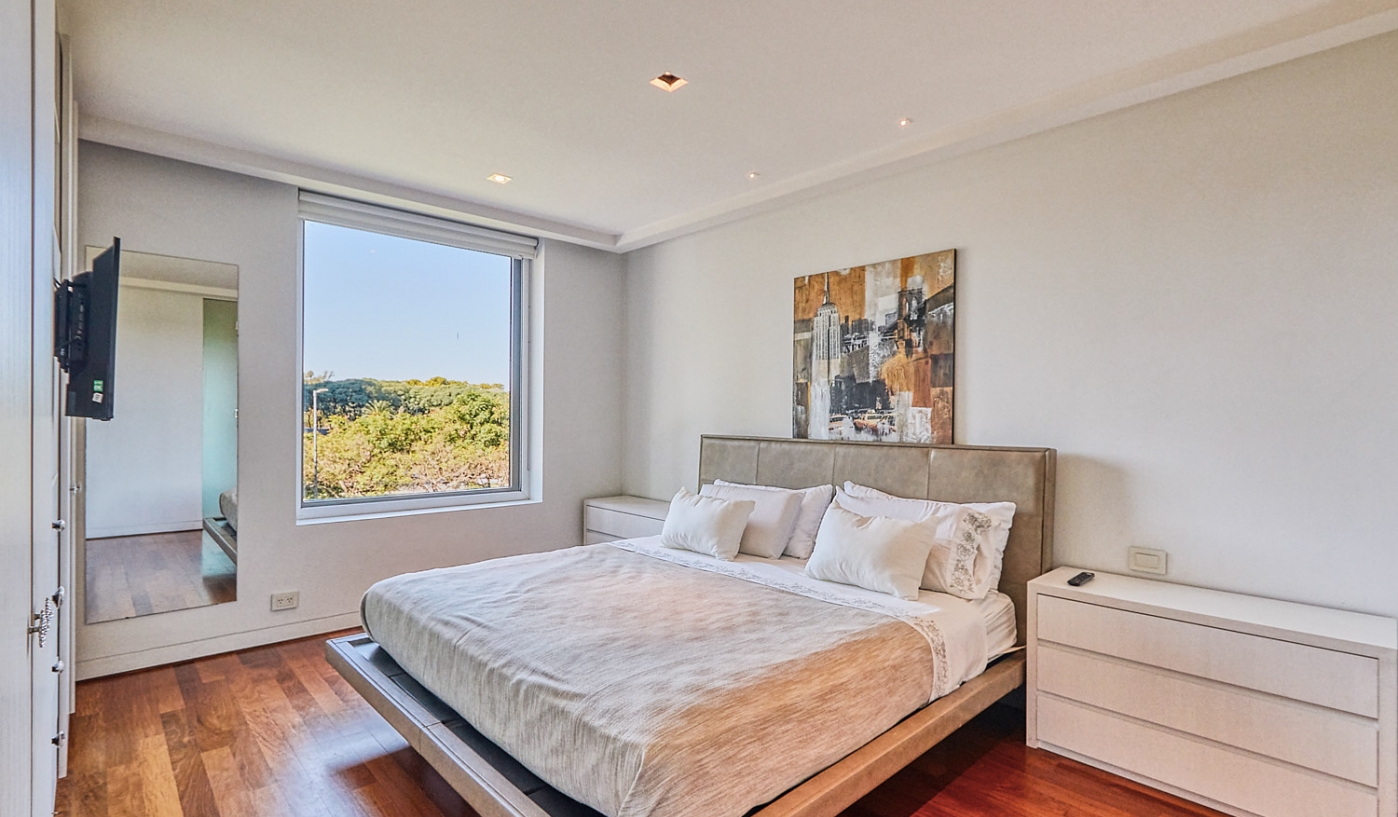 Luxurious One Bedroom Apartment in Fabulous Faena Hotel