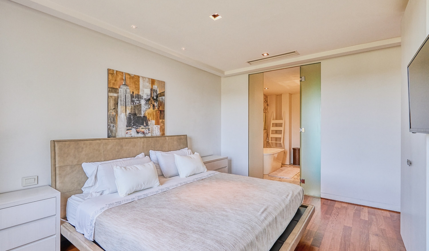 Luxurious One Bedroom Apartment in Fabulous Faena Hotel