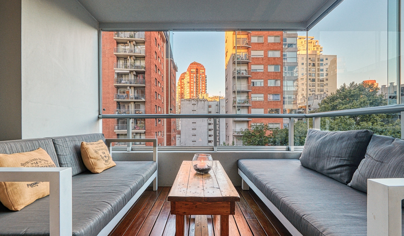 Spectacular One Bedroom Apartment in Luxury Building