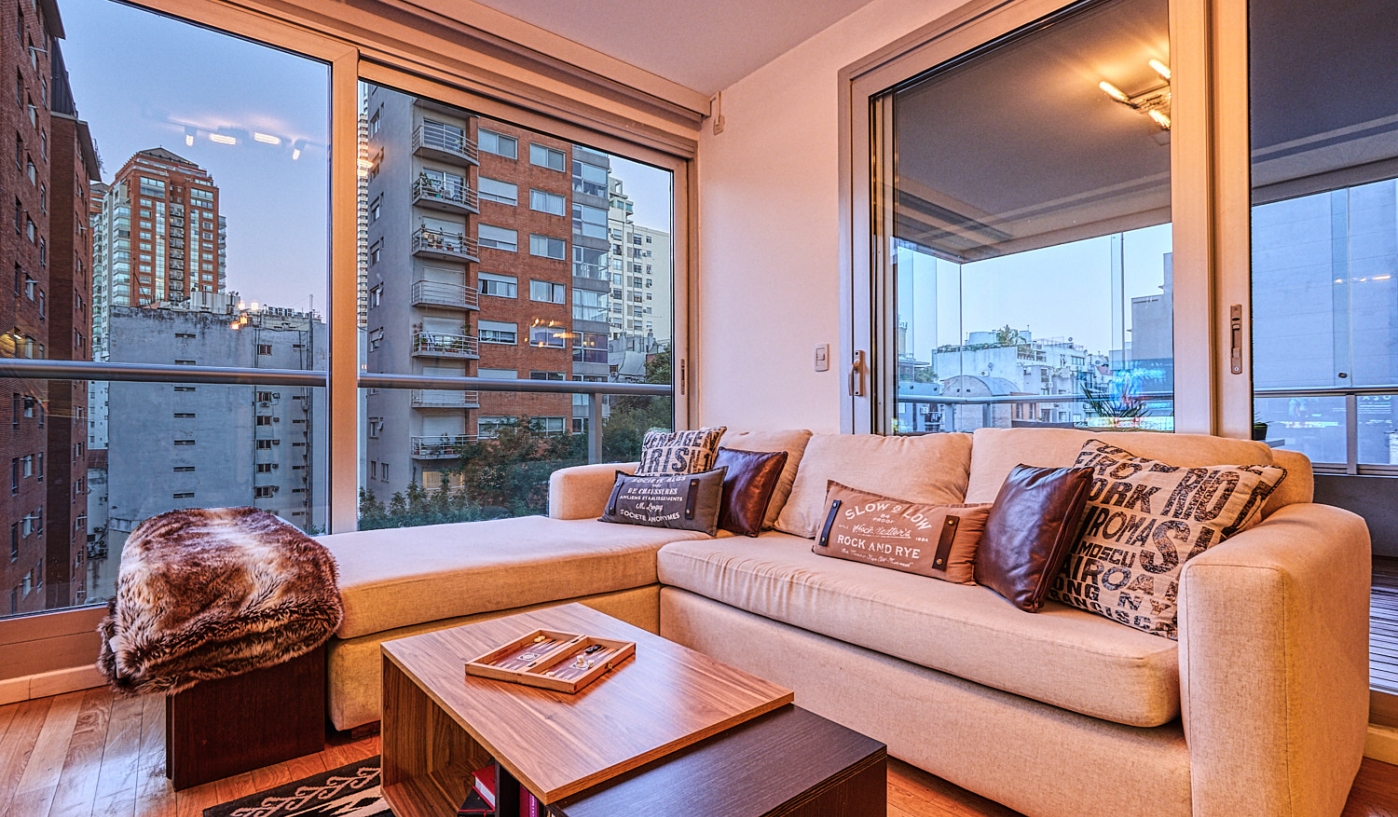 Spectacular One Bedroom Apartment in Luxury Building