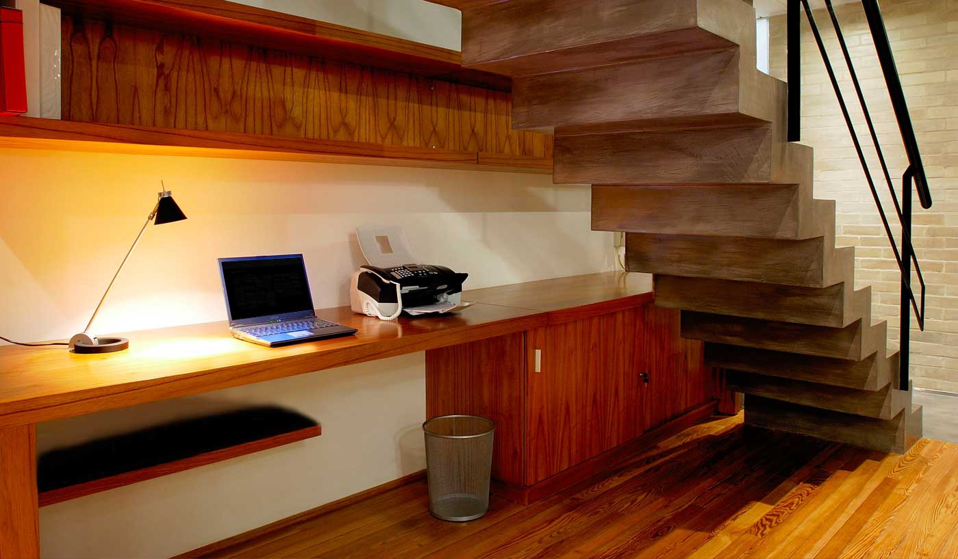 Stylish Two Bedroom House with Private Rooftop Pool and Sundeck