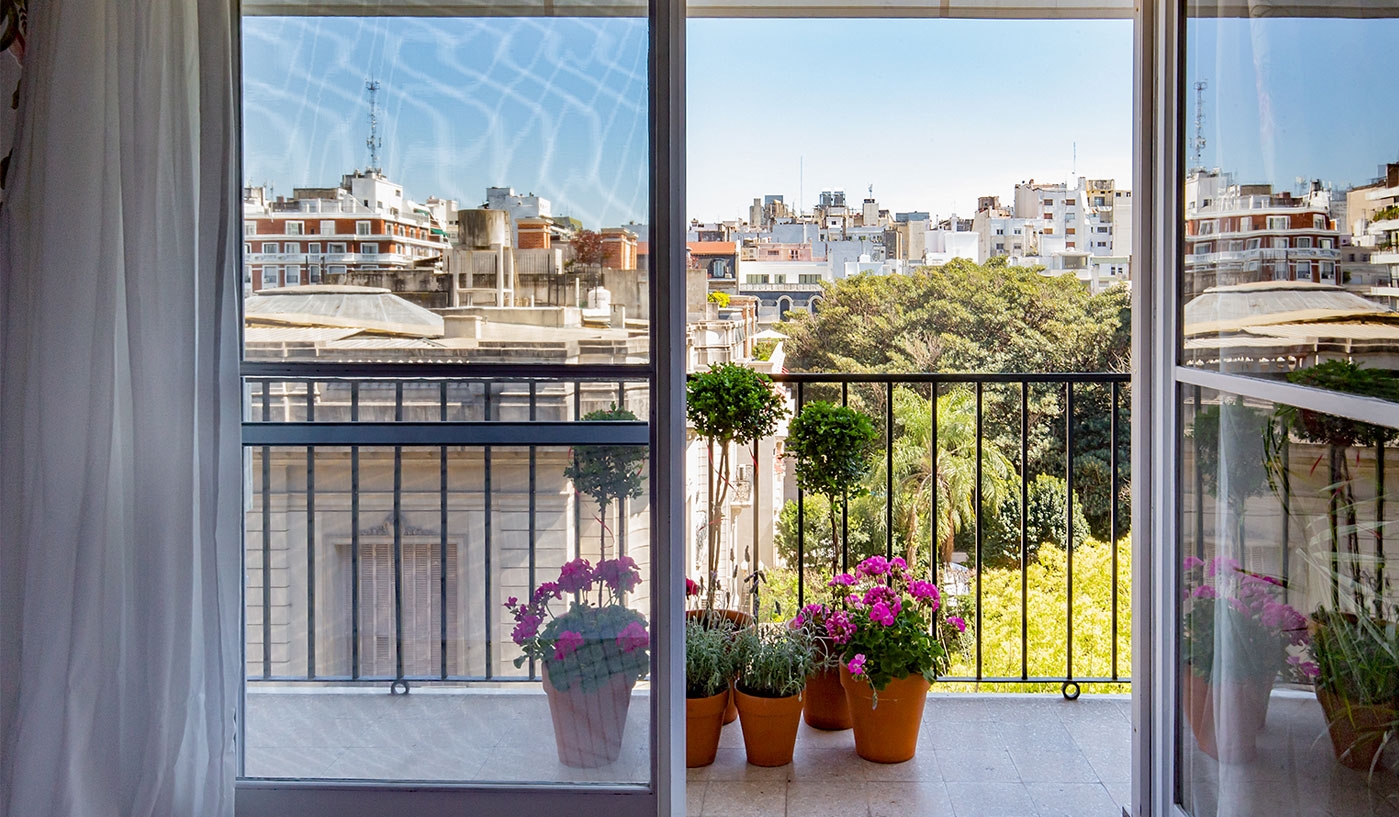 Exclusive Two Bedroom Apartment in Classy Recoleta
