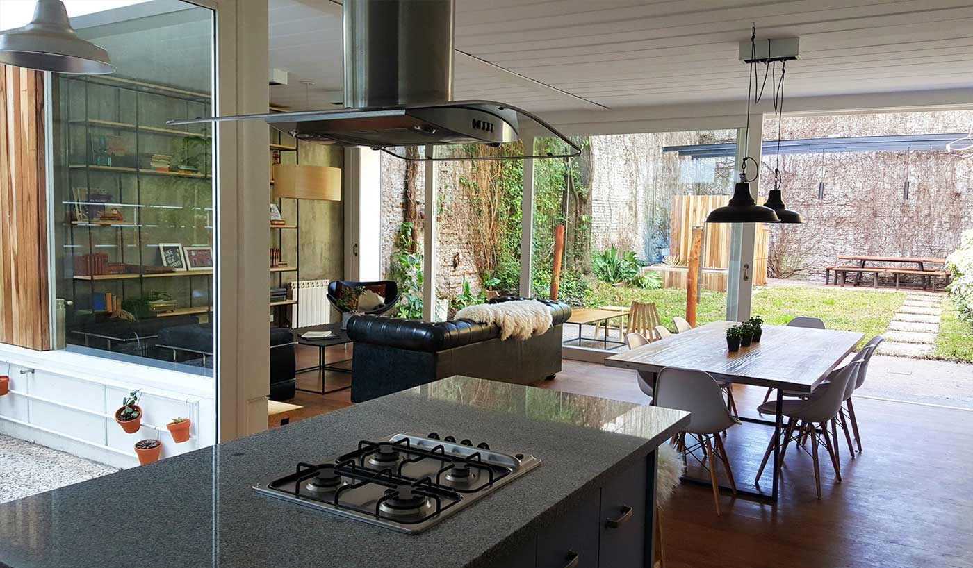 Nordic Inspired 4 Bedroom Contemporary House with Private Garden and BBQ