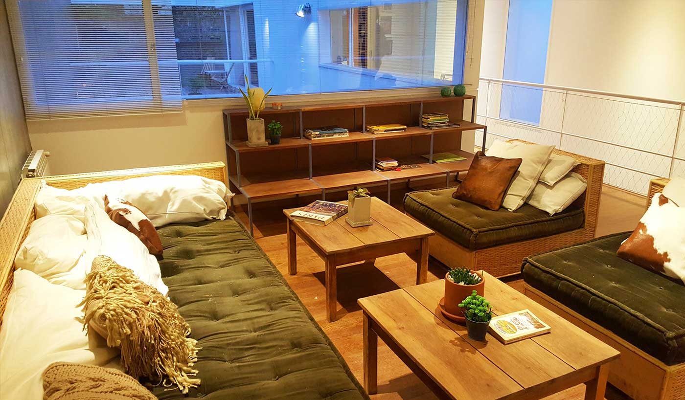 Nordic Inspired 4 Bedroom Contemporary House with Private Garden and BBQ