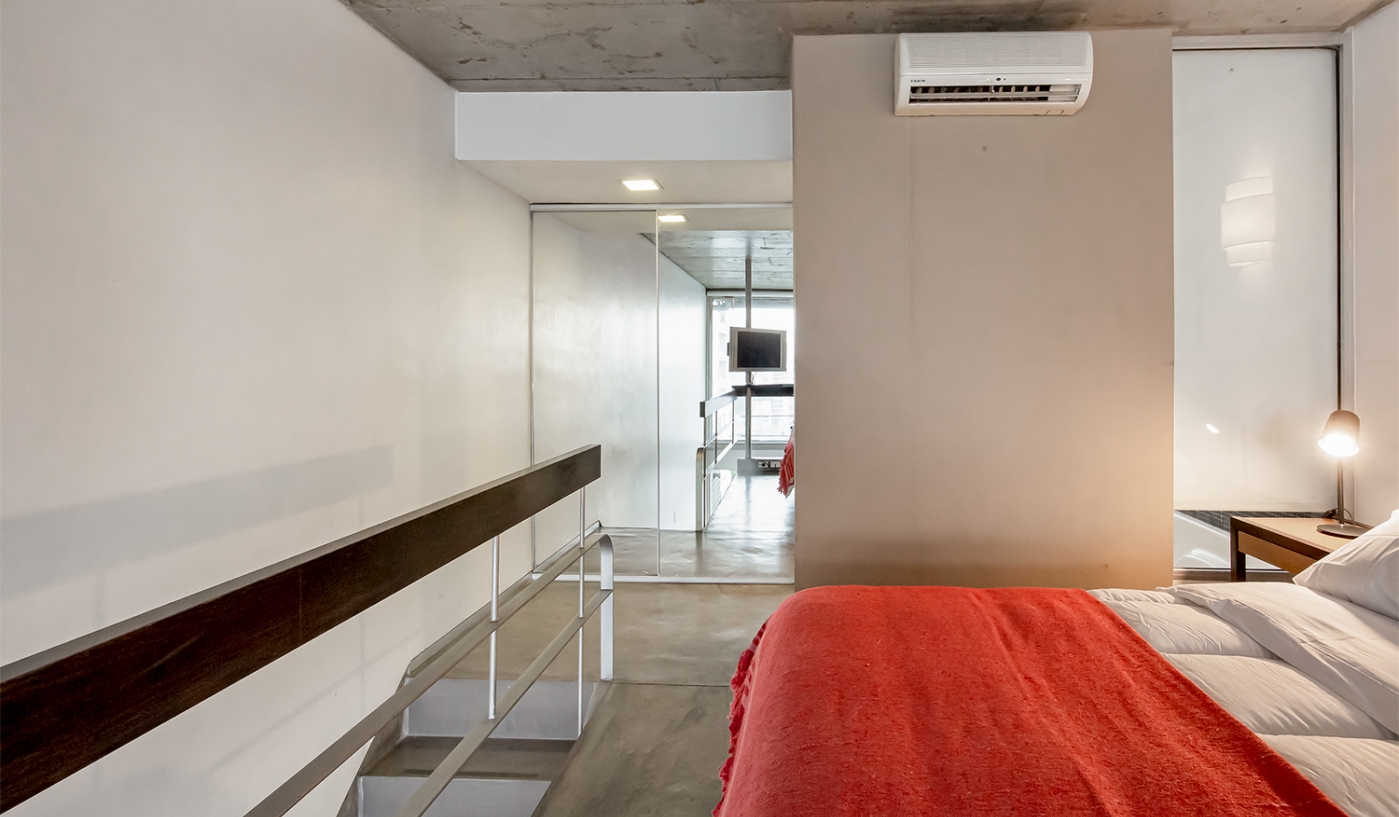 One Bedroom Stylish Duplex in Palermo Hollywood with Rooftop Pool