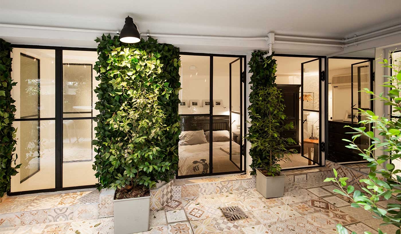 Unique Two Bedroom Apartment in Classic Building