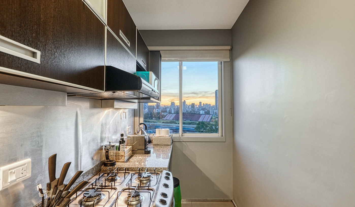 Amazing Views of Polo Fields from this High End One Bedroom Apartment