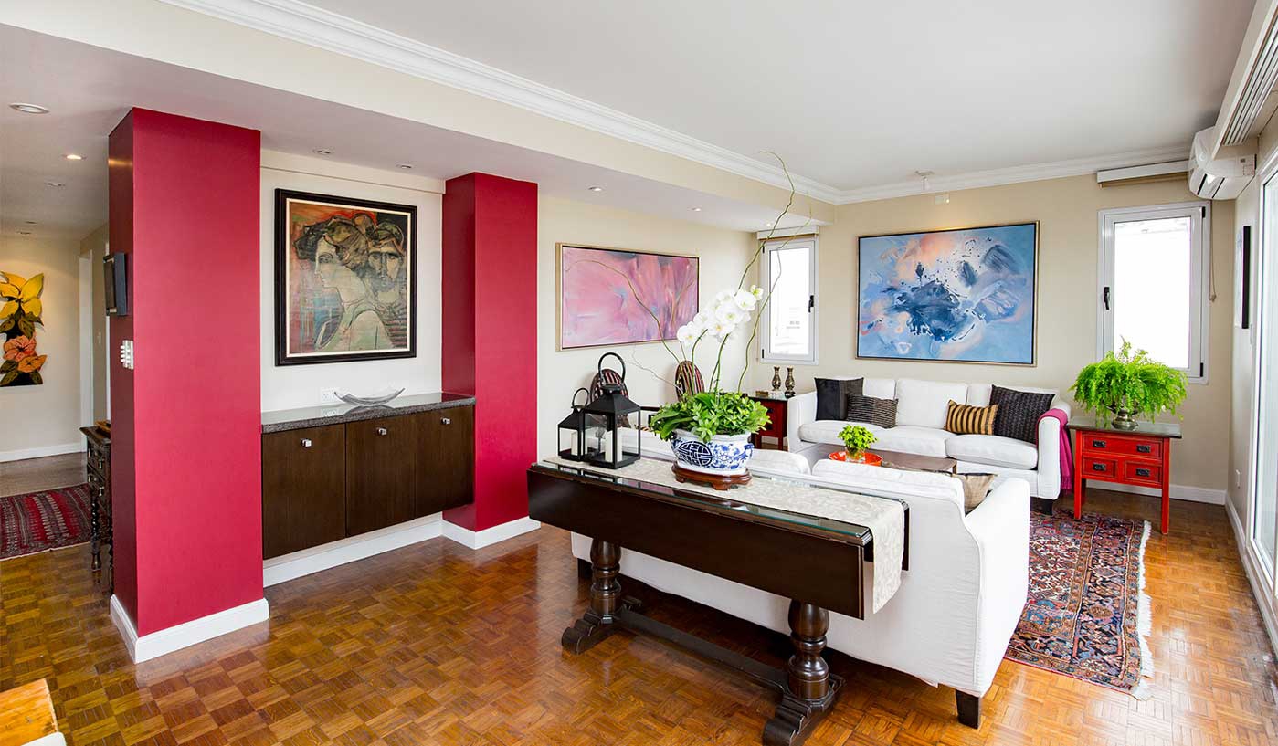 Impressive Three Bedroom Penthouse with BBQ in Prime Recoleta Location