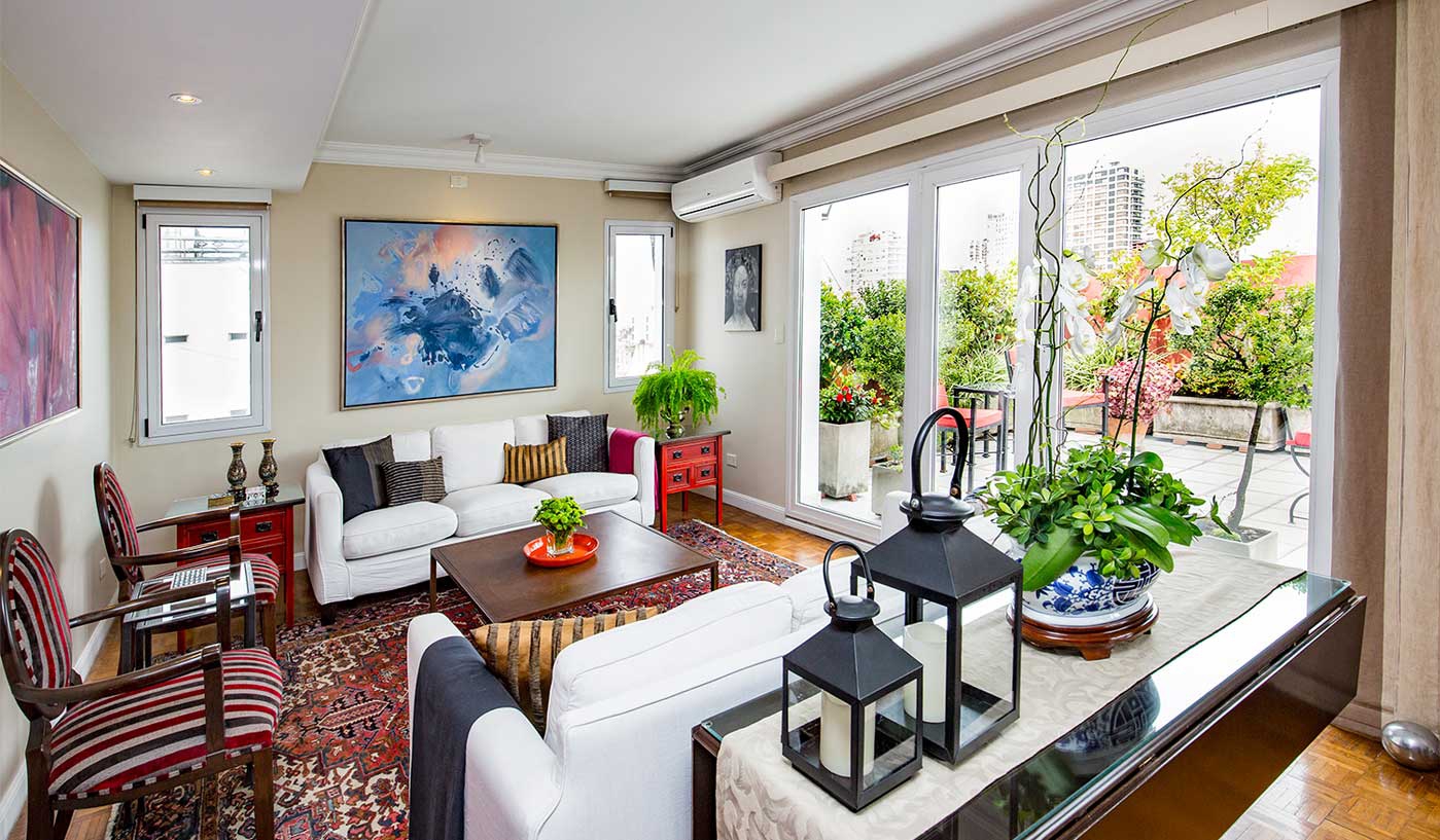 Impressive Three Bedroom Penthouse with BBQ in Prime Recoleta Location