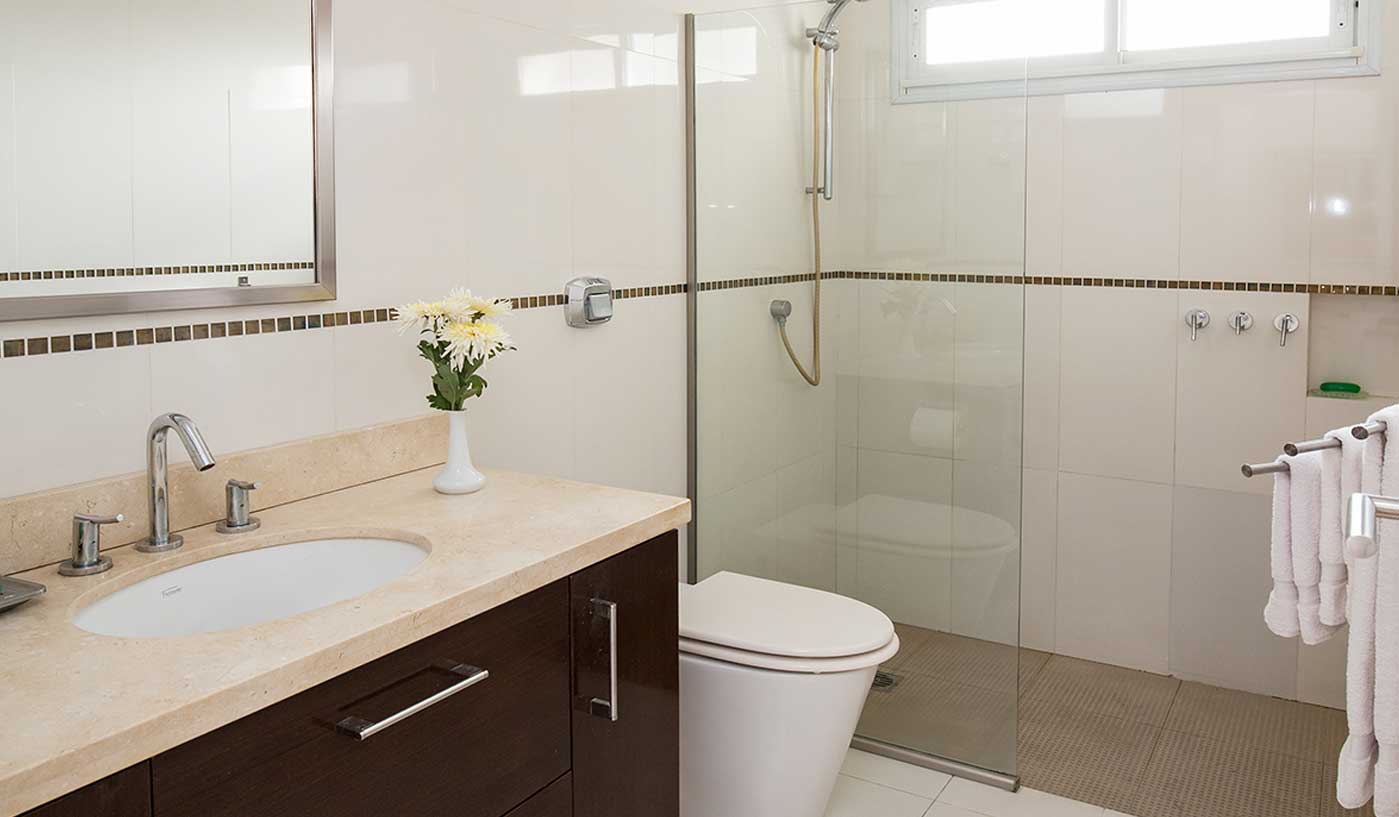 Impressive Three Bedroom Penthouse with BBQ in Prime Recoleta Location