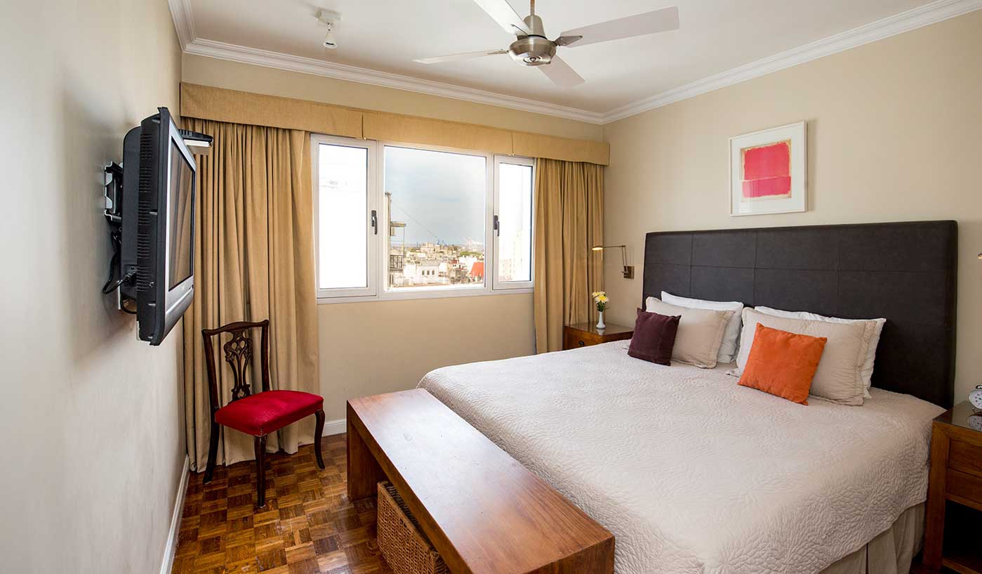 Impressive Three Bedroom Penthouse with BBQ in Prime Recoleta Location