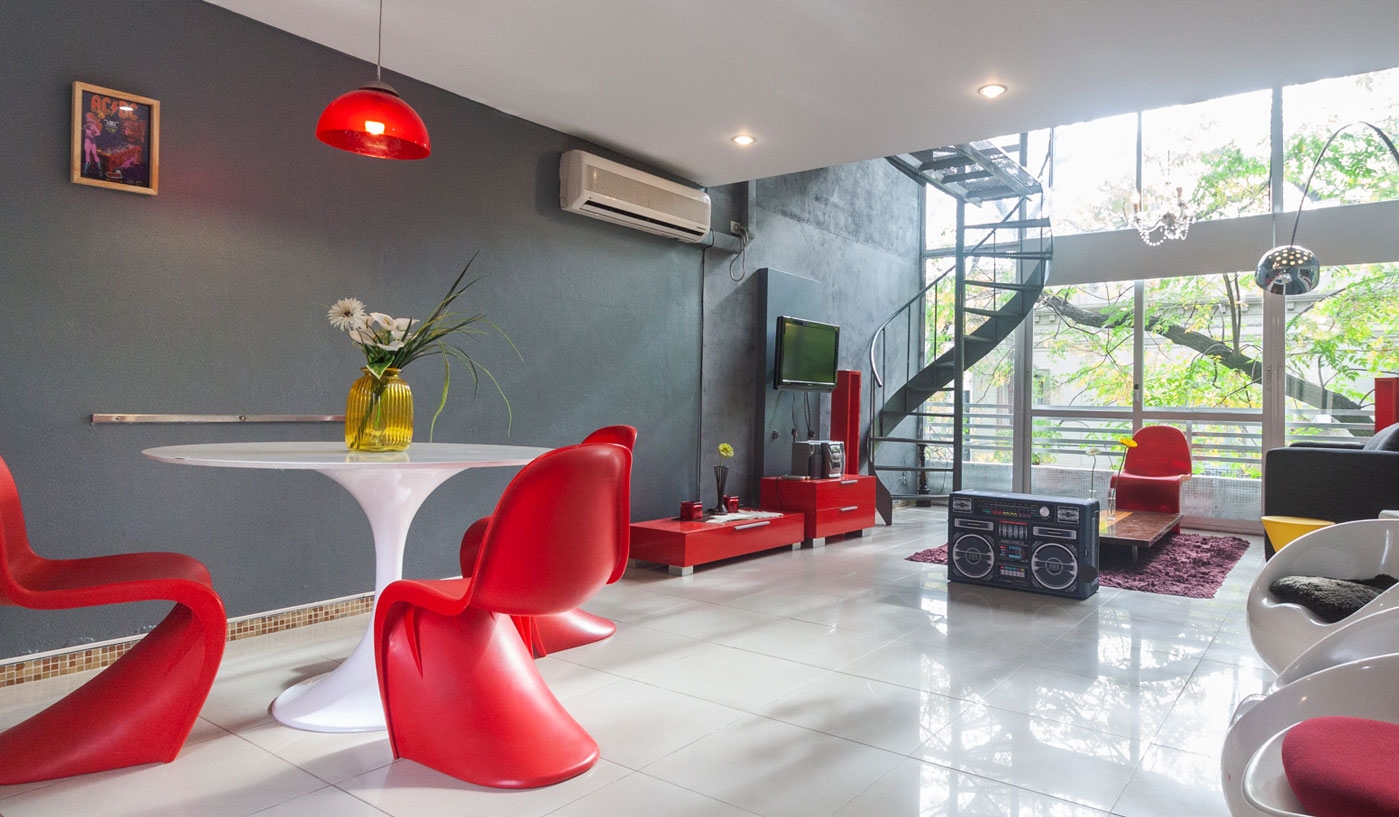 Trendy Three Storey Loft with Private Rooftop Terrace