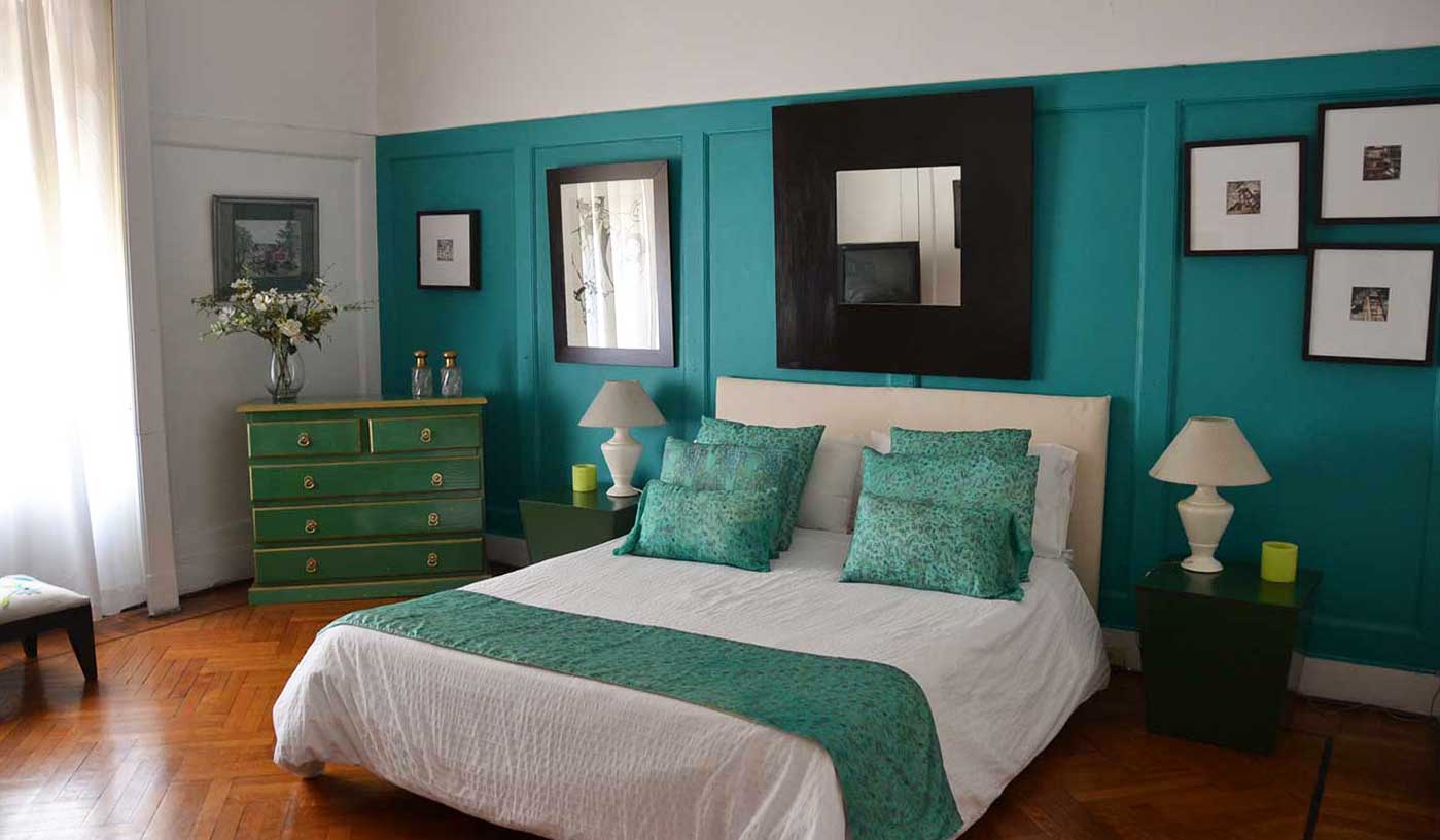 Grand Five Bedroom French Style Apartment in Central Recoleta