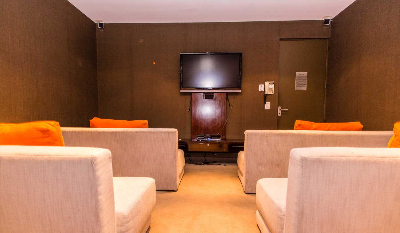 Superb 3 Bedroom Luxury Apartment with Impressive Views