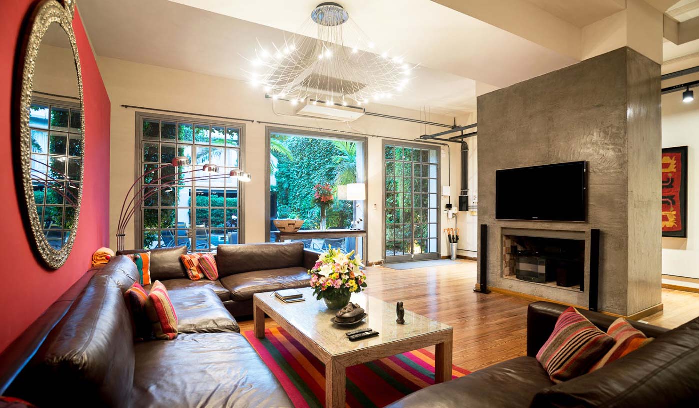 Spectacular 4 Bedroom Villa with Pool, Courtyard and BBQ in Palermo Soho