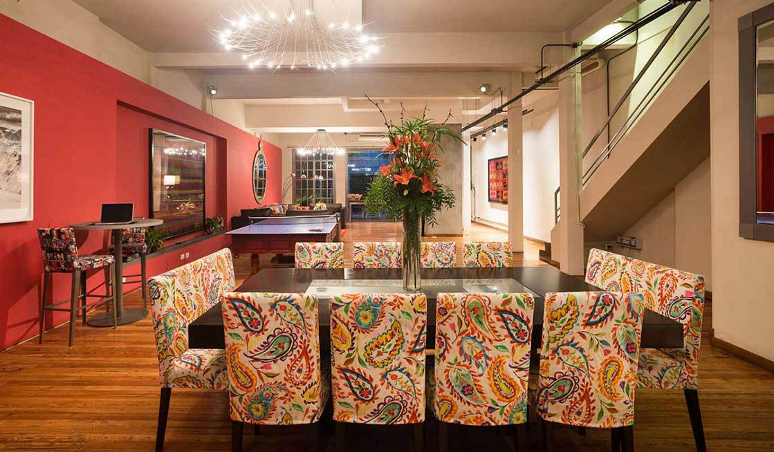 Spectacular 4 Bedroom Villa with Pool, Courtyard and BBQ in Palermo Soho