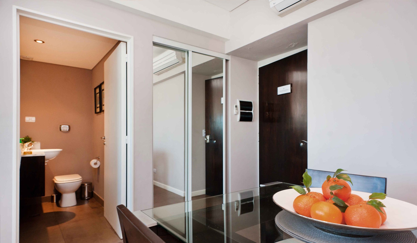 Spacious One Bedroom Penthouse Loft in Five Star Building