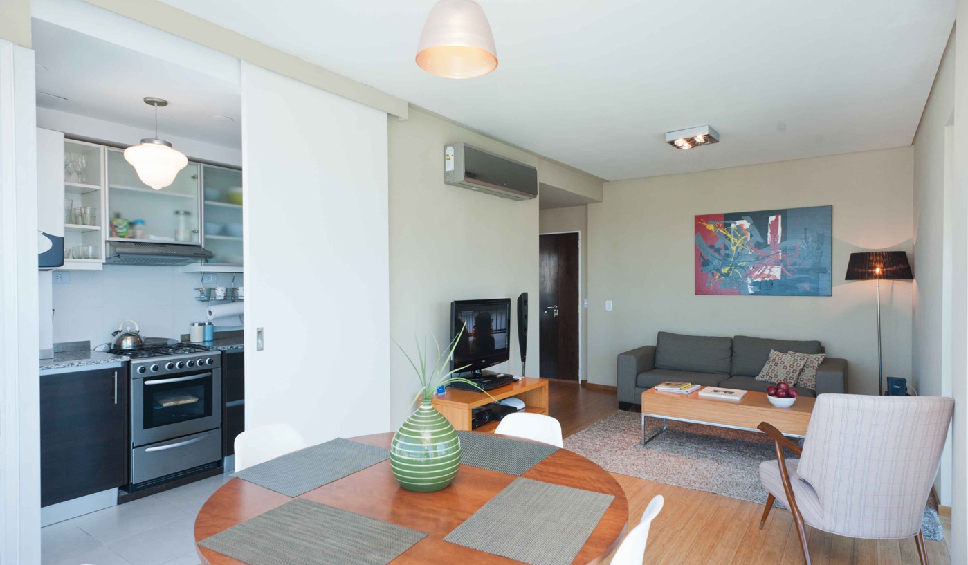 Sparkling One Bedroom Apartment in Five Star Building