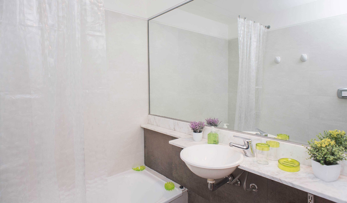 Airy One Bedroom Apartment in Five Star Building