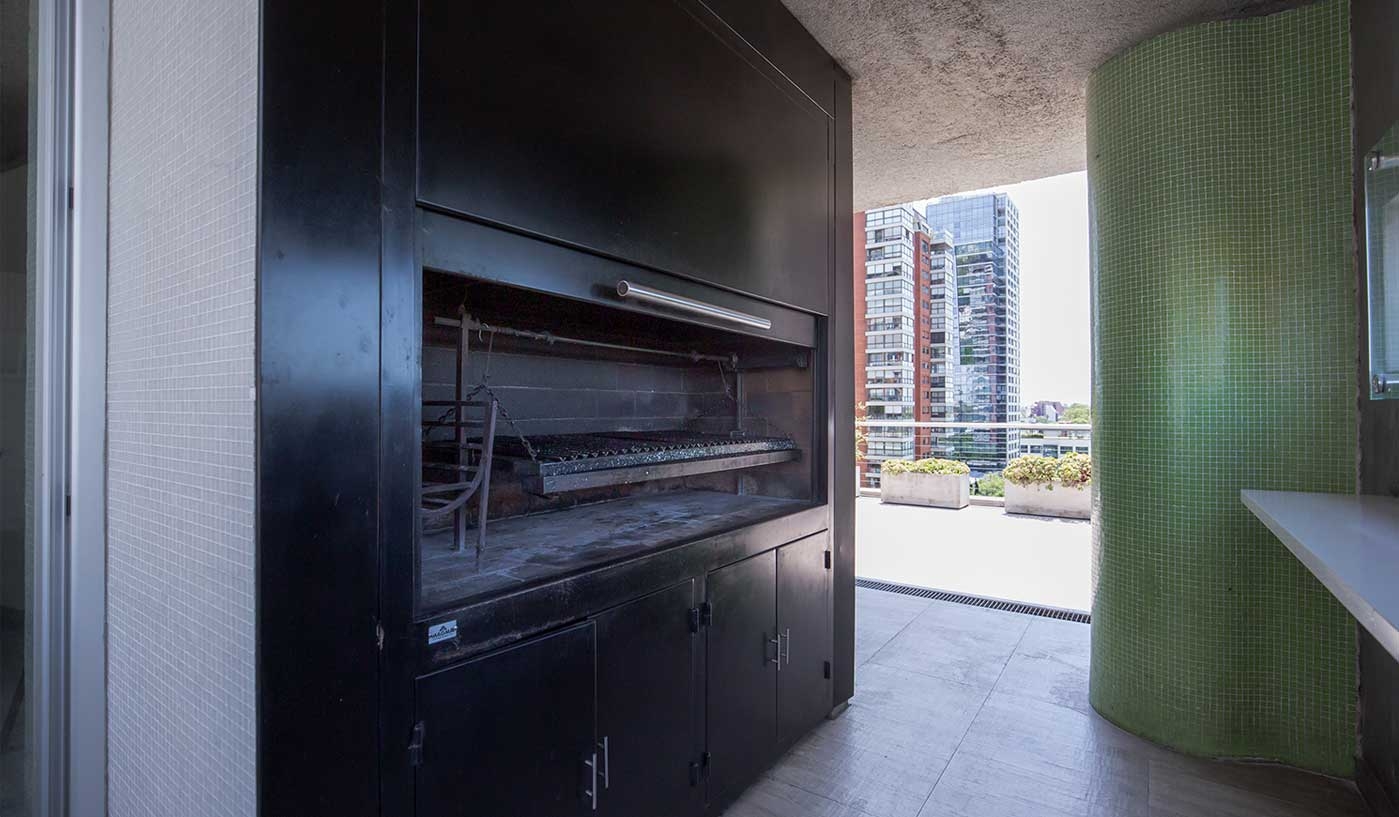 Superb Three Bedroom Apartment with Pool, BBQ, and Gym in Best of Belgrano