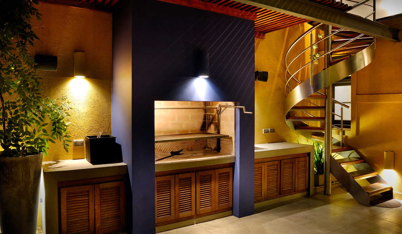 Majestic 3 Bedroom House with Private Courtyard and Pool