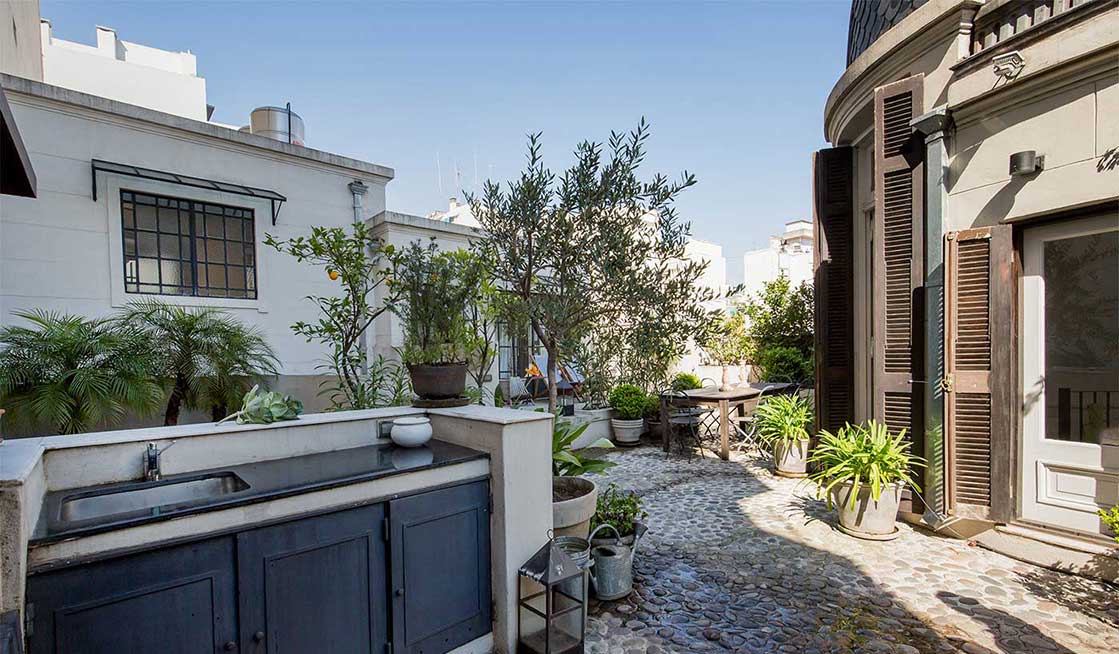 Breathtakingly Beautiful 4 Bedroom Retreat in Palermo Soho