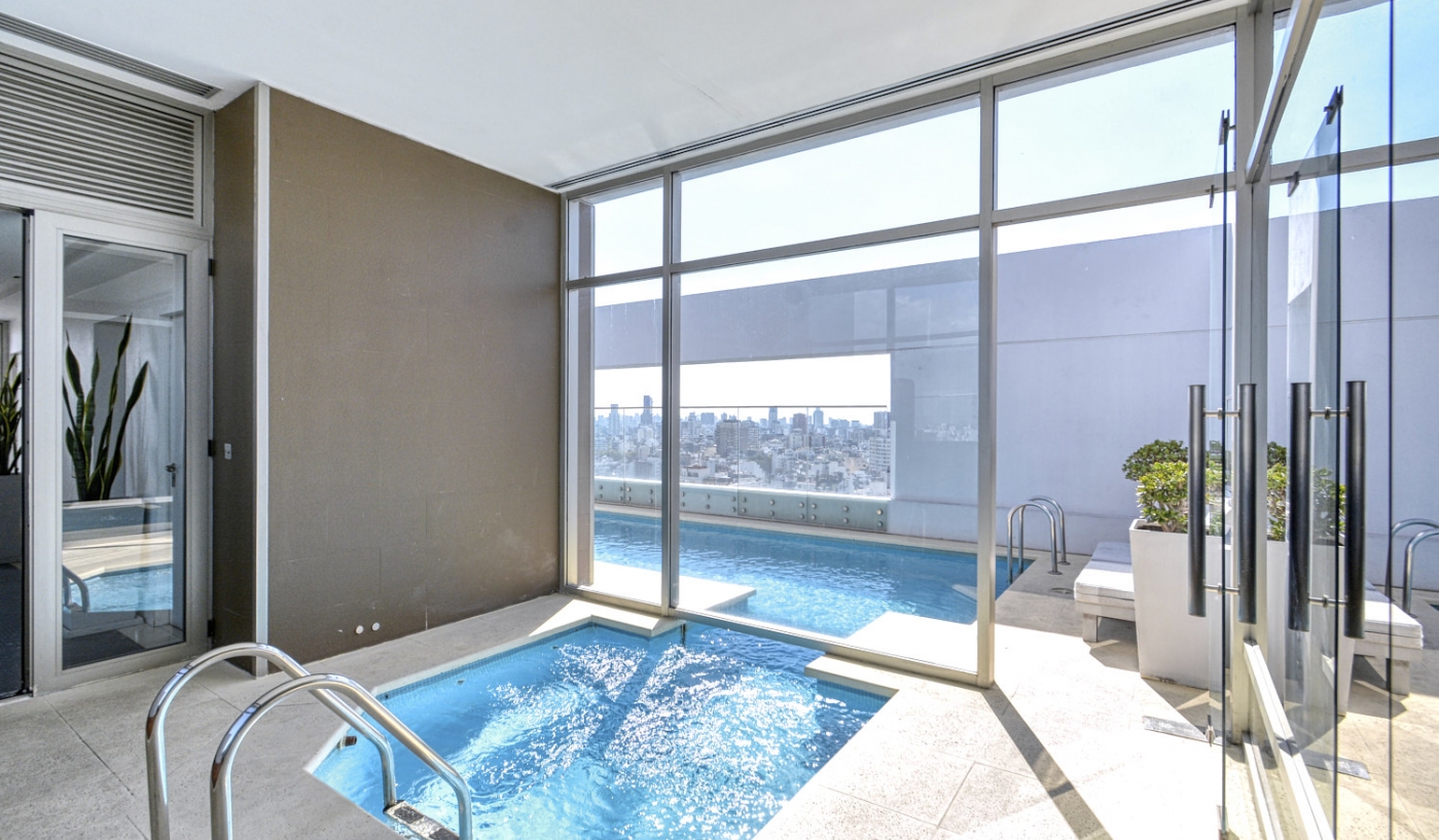 Sky High Views in One Bedroom Apartment with Pool, Gym and Sauna
