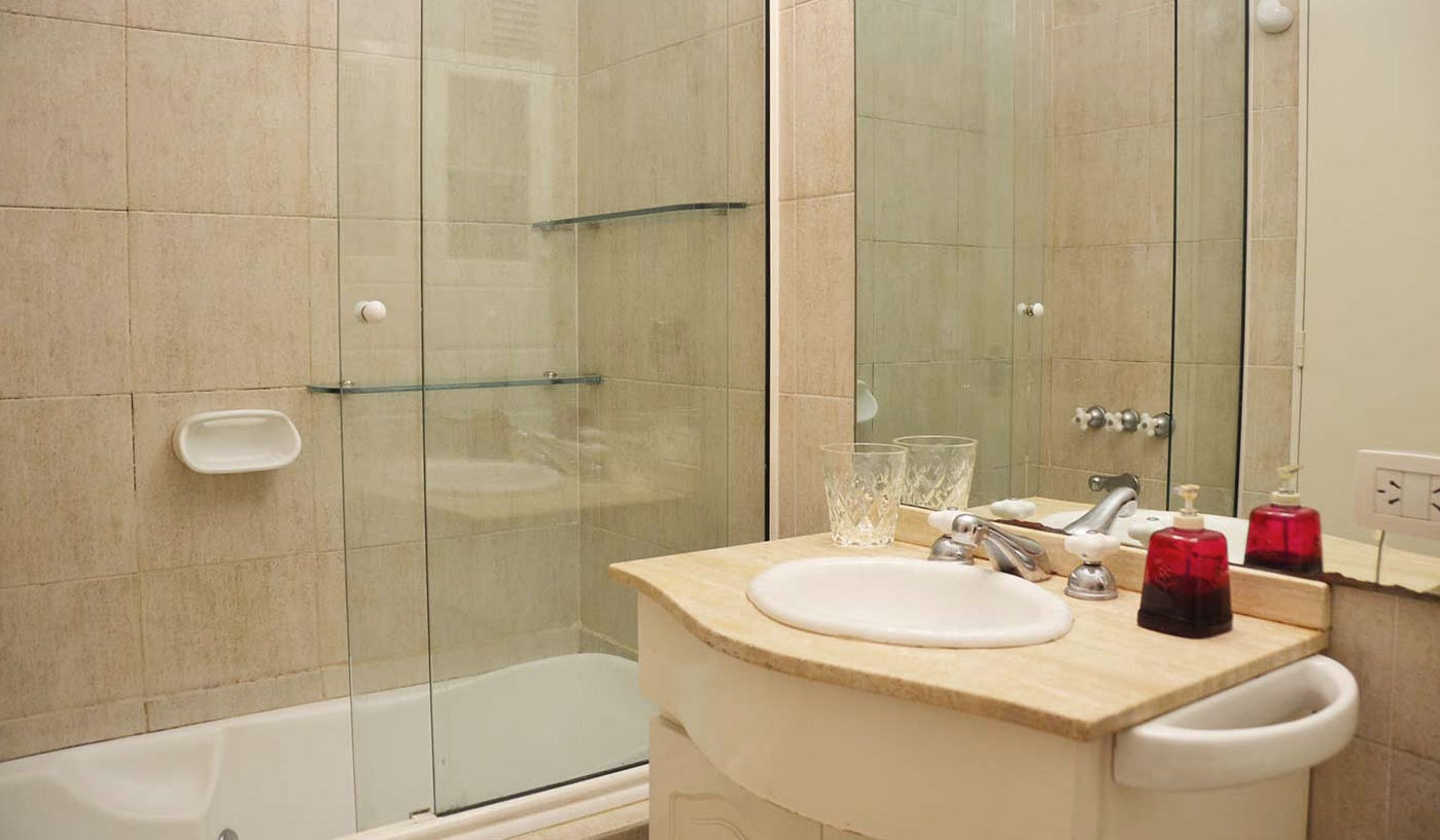 Funky Three Bedroom Penthouse with Private Terrace, BBQ and Pool